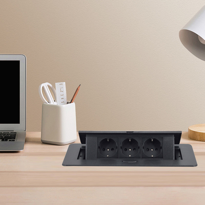 OEM/ODM EU Power Strip Extension Socket Tower 16A 3 Outlets IP44 per il Regno Unito US CN per l'elettronica