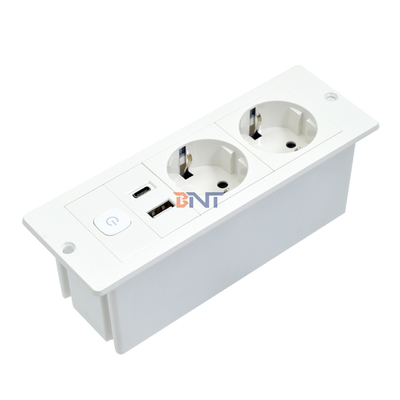 OEM/ODM ABS Standard UE 5V 2.1A Power USB A+C Socket di ricarica