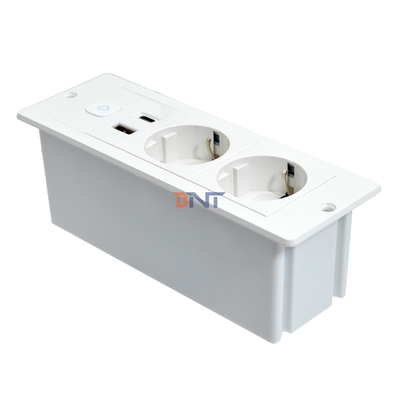 OEM/ODM ABS Standard UE 5V 2.1A Power USB A+C Socket di ricarica