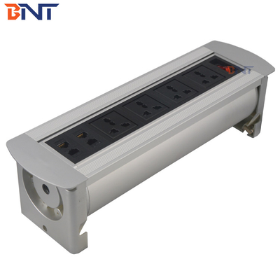 quattro interfaccia di rete utilizzata in ufficio sala manuale flip up socket MK1144