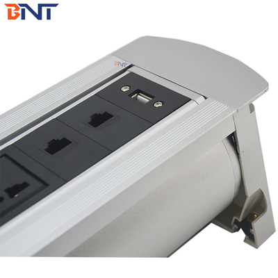 con presa automatica di interruttore utilizzata nel sistema di conferenza MK6320