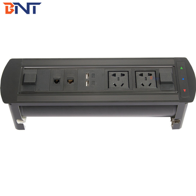 Disponibile con presa elettrica a 180 gradi EK6203