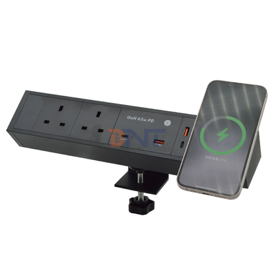 Multifunzionale 2 prese di corrente alternata doppia USB A + C UK 65W PD Fast Charge Desktop Clamp Socket Power Strip