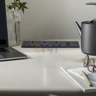 3UK Outlets Desktop Socket Multifunzionale con presa elettrica 3AC e 2*USB A+1*USB C