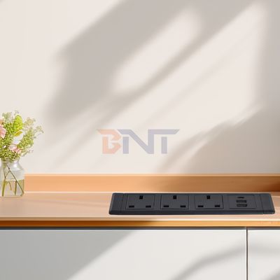 3UK Outlets Desktop Socket Multifunzionale con presa elettrica 3AC e 2*USB A+1*USB C