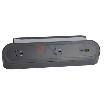 3 prese di corrente multifunzione per desktop con presa elettrica 8AC e doppia presa di ricarica USB A + C