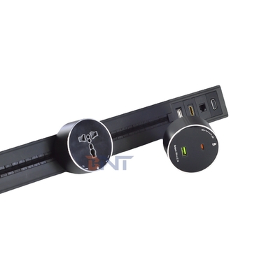 Conveniente presa di corrente a sbocco multi-outlet montata a parete Nuova presa in lega di alluminio rimovibile con interfaccia di corrente debole