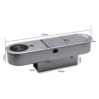 Presa di corrente da scrivania multifunzione con 2 uscite di ricarica AC e 2 USB A e caricatore wireless