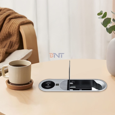 Presa di corrente da scrivania multifunzione con 2 uscite di ricarica AC e 2 USB A e caricatore wireless