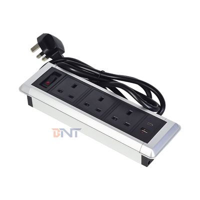 Soccetti di alimentazione multifunzione per desktop con presa elettrica incorporata 3AC Soccetti di ricarica USB A + USB C