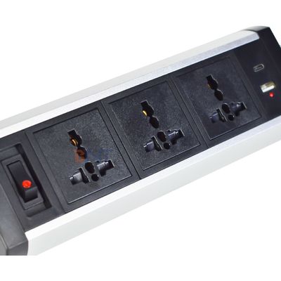 Disegno di clip adesivo presa di tavola di pinza 3 prese di corrente AC USB A + C presa di scrivania presa di corrente