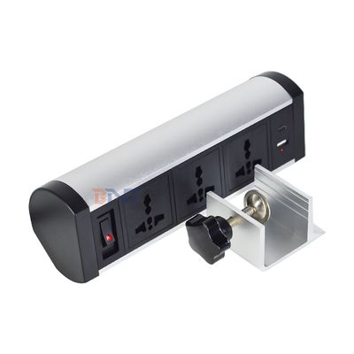 Disegno di clip adesivo presa di tavola di pinza 3 prese di corrente AC USB A + C presa di scrivania presa di corrente